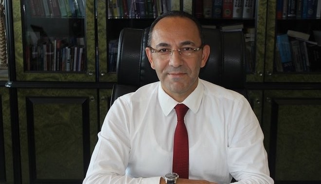 'CHP Urla Belediye Başkanı İbrahim Burak Oğuz, FETÖ'den tutuklandı'