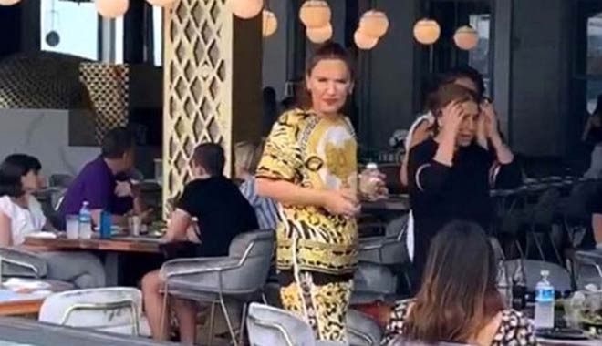 'Geçinemiyorum’ diyen Demet Akalın, Boğaz’da lüks restoran açtı