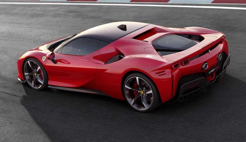 Ferrari, pandemide karını artırdı