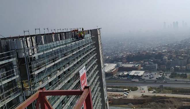 İzmir Şehir Hastanesi’nde işçiler iş bıraktı