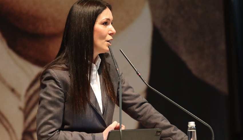 AK Parti Genel Başkan Yardımcısı Çiğdem Karaaslan enflasyonun nedenini açıkladı: Aşırı tüketim