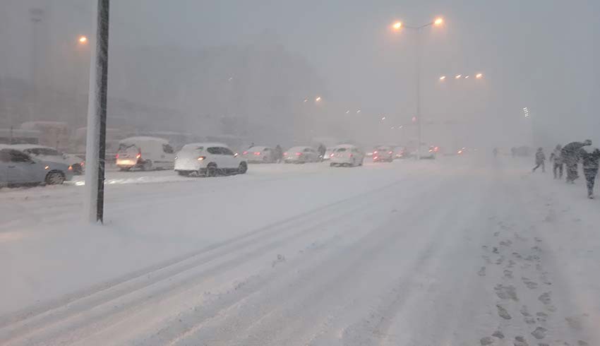 Kar başladı! Meteoroloji’den yarın için İstanbul’a uyarı