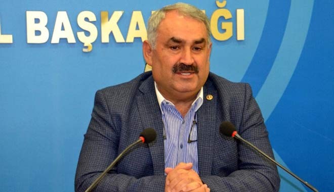 AKP'li Halil Etyemez: Ülkede kriz falan yok, iş beğenmiyorlar