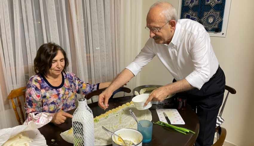 Ahmet Hakan: Cumhurbaşkanı adayı Kemal Kılıçdaroğlu'na toplum hazırlanıyor