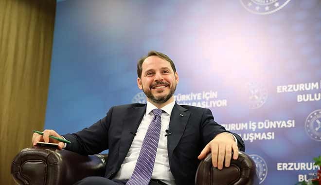 Albayrak: Bir sene önce dolara güvenenlerin şimdiki halini sormak lazım