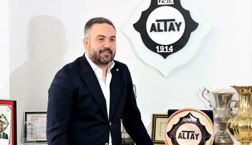 Altay Başkanı Özgür Ekmekçioğlu'ndan şok istifa