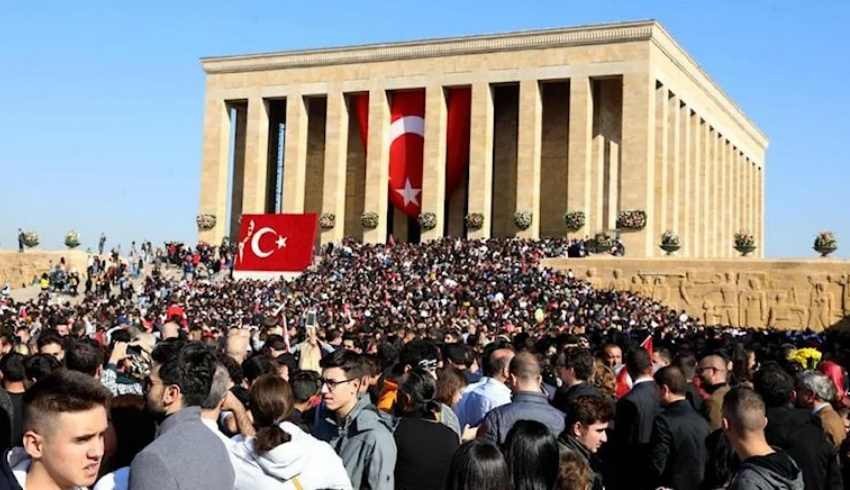 Anıtkabir'e ziyaretçi rekoru