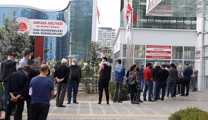 Ankara’da icraya düşenler 12 katlı daireye sığmadı!