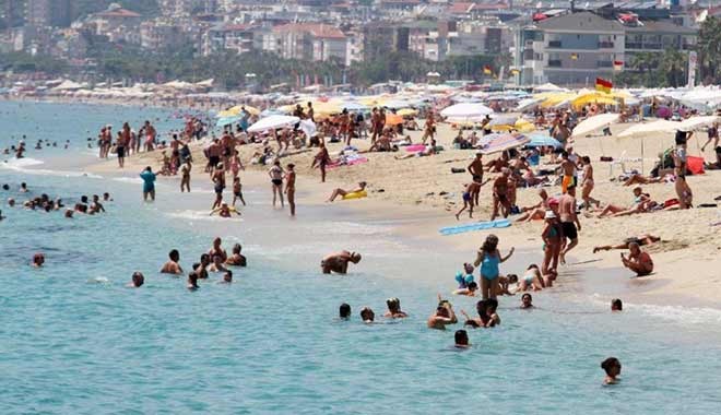 Antalya'ya hava yoluyla gelen turist sayısı 7 milyonu aştı