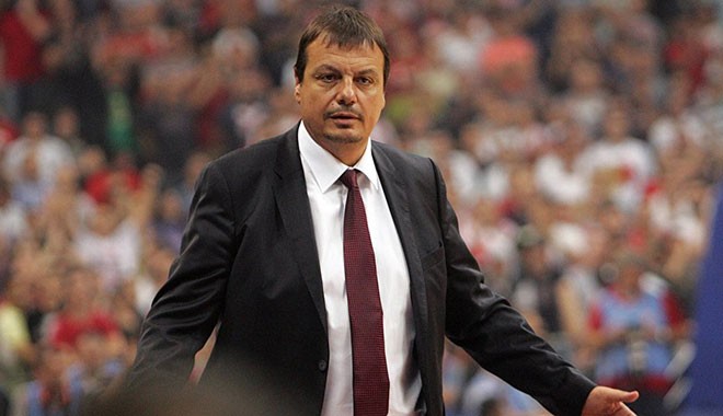 Ataman'dan Ali Koç'a sert sözler: Küfürlü tezahüratı azmettiren Fenerbahçe Kulübü başkanı