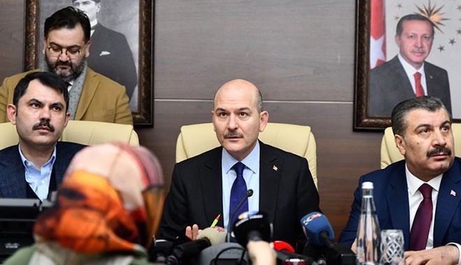 Bakan Soylu: 22 kişinin enkaz altında olduğu düşünülüyor