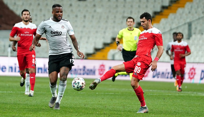 Beşiktaş evinde Antalyaspor'la berabere kaldı