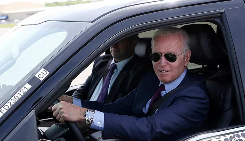 Biden, İsrail hakkında soru sormak isteyen muhabiri ezmekle ‘tehdit etti’