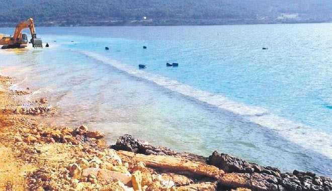 Bodrum’da kaçak yapılar deniz dibine kadar indi