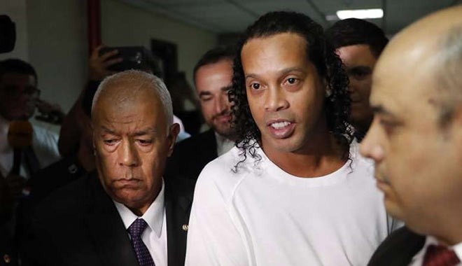 Ronaldinho’ya kötü haber! Paraguay’daki tutukluluk hali yaklaşık 6 ay sürebilir