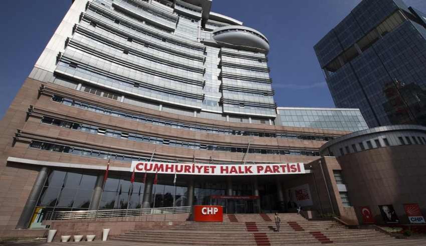 CHP'li vekiller birer maaşlarını depremzedeler için bağışladı