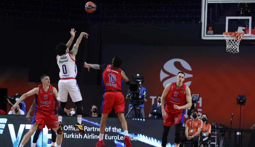 CSKA Moskova'yı yenen Anadolu Efes finale adını yazdırdı