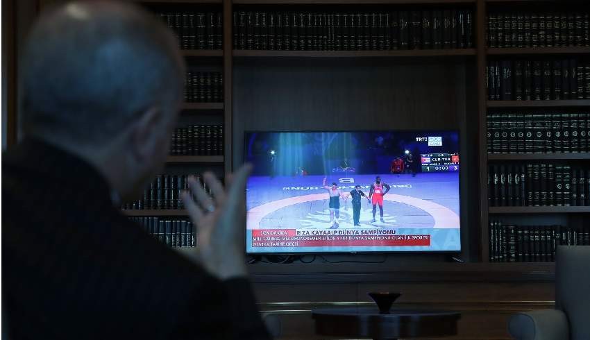 Cumhurbaşkanı Erdoğan hangi TV kanallarını izliyor?