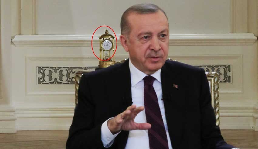 Cumhurbaşkanı Erdoğan'ın arkasındaki antika saatin sırrı çözüldü