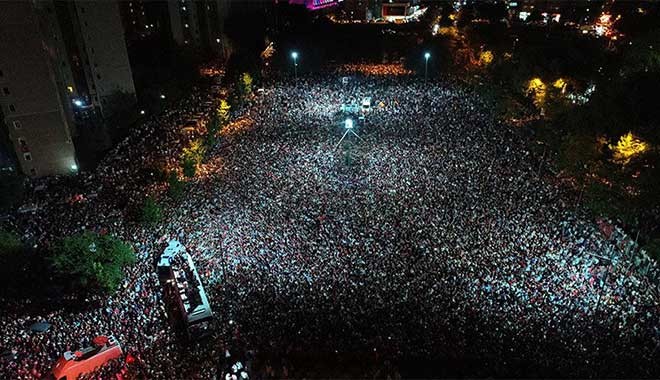 Ekrem İmamoğlu mahşeri kalabalığa seslendi: Artık partizanlık bitecek