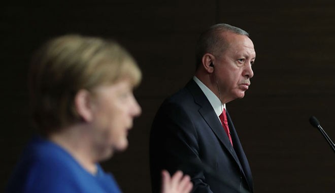 Erdoğan, Merkel ile telefonda görüştü