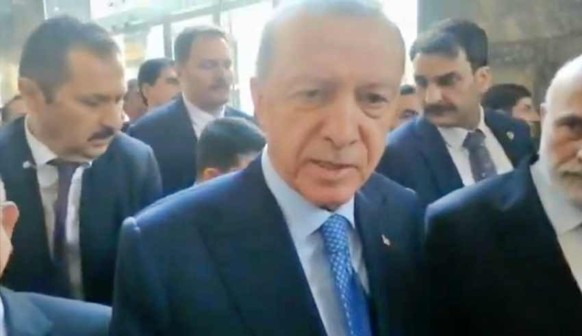 Erdoğan, asgari ücrette Türk-İş'i taca attı: reste rest