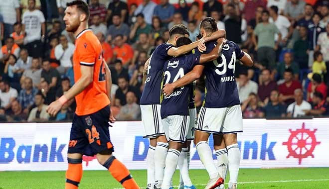 Fenerbahçe, nefes kesen maçta Başakşehir'i mağlup etti