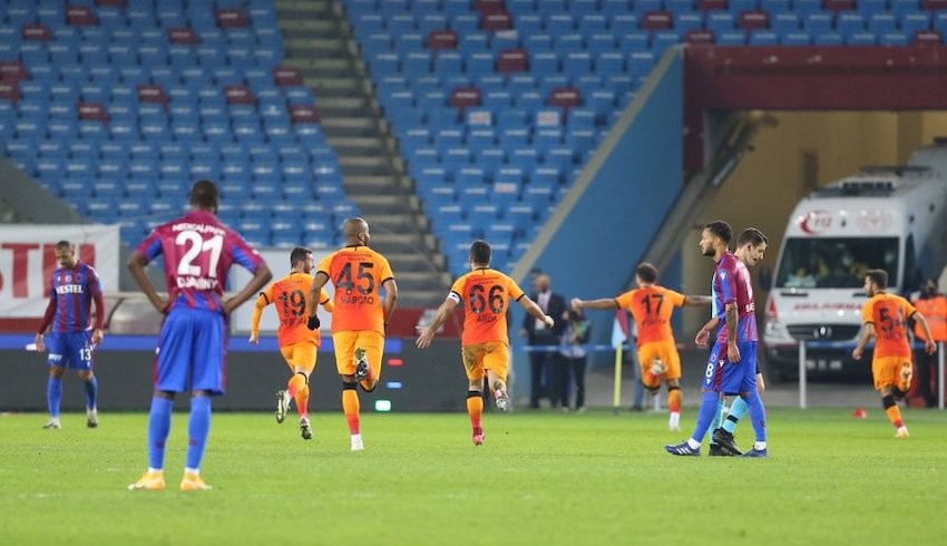 Galatasaray, Trabzonspor derbisinde beraberliği uzatmalarda kurtardı