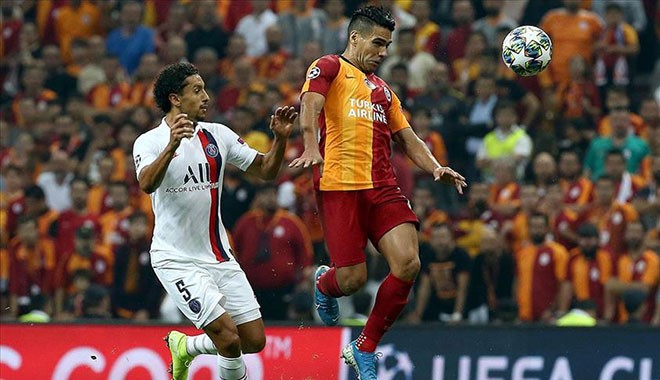 Galatasaray evinde PSG'ye mağlup oldu