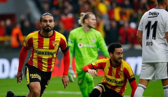 Göztepe'nin yeni stadında ilk gol Halil Akbunar'dan