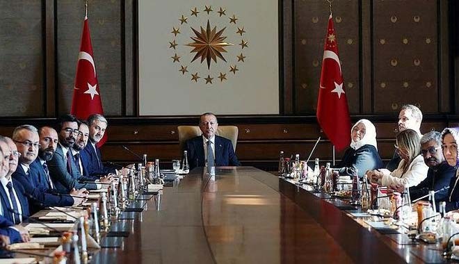 Kavga MÜSİAD'a sıçradı: MÜSİAD üyelik kriterlerine ‘Ak Parti Üyeliği’ maddesini koymalı