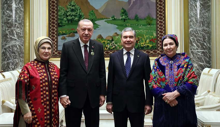 İlk kez yayımlandı! Bu fotoğraf Türkmenistan'da gündem oldu!