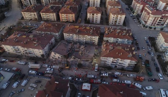 İstanbul Üniversitesi'nden Elazığ depremi için ön inceleme raporu: Deprem, 20 km derinlikte yaşandı