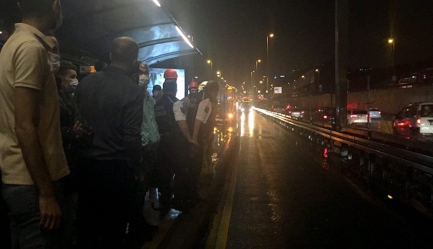 İstanbul Valiliği resmen açıkladı: Sanayide mesai 07.00'de başlayacak