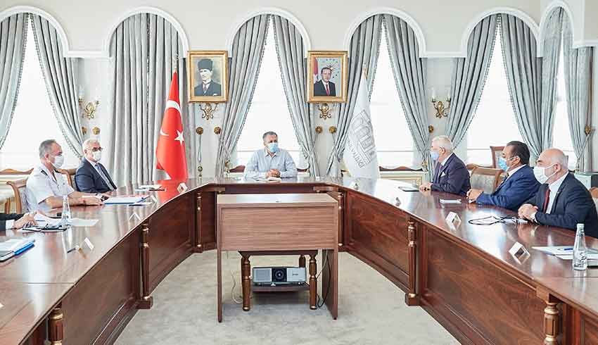 İstanbul Valisi Yerlikaya'dan kademeli mesai açıklaması