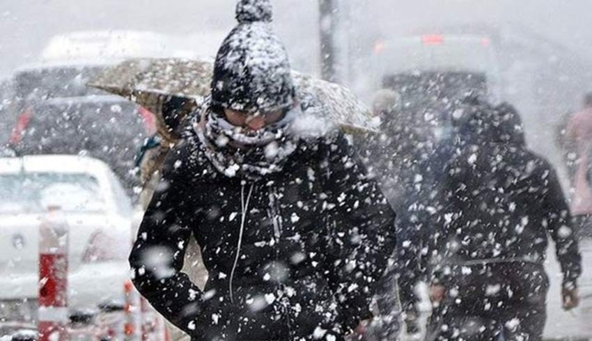 İstanbul'da kar yağışı başladı! Meteoroloji'den uyarı