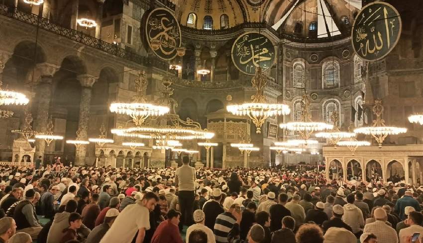 İstanbul'un fethinin 569. yıl dönümü: Ayasofya'da Fetih Suresi okundu