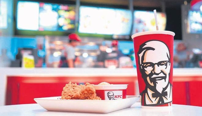 KFC'de büyük skandal! Müşterilerin kartları kopyalandı