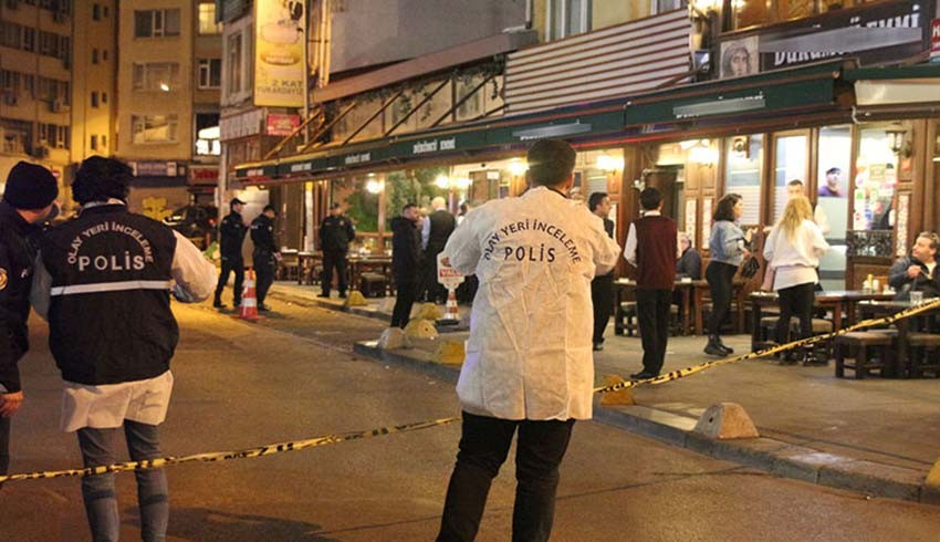 Kadıköy'de ünlü restoranda silahlı çatışma: Susurluk davası hükümlüsü Ziya Bandırmalıoğlu öldürüldü