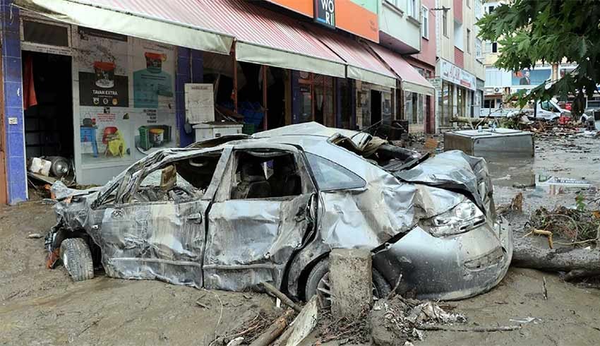 Karadeniz’deki selde bilanço ağırlaştı: 27 kişi yaşamını yitirdi