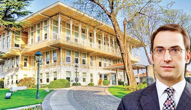 Ömer Koç'un evinden 500 yıllık İznik çinisi maşrapa çalınmış