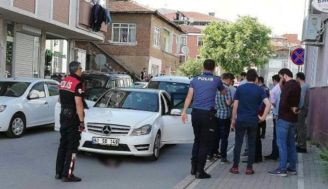 Korna cinayeti: İş adamı yol isteyen genci öldürdü