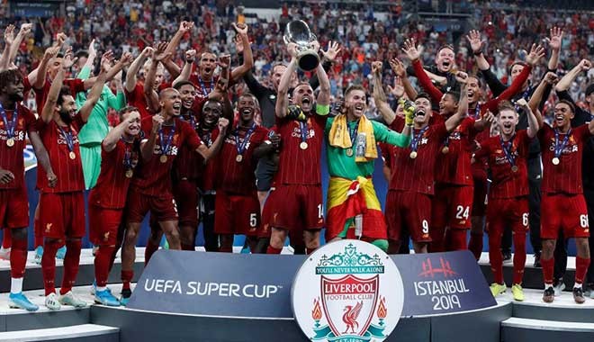 Liverpool, İstanbul'da yine penaltılarla kazandı