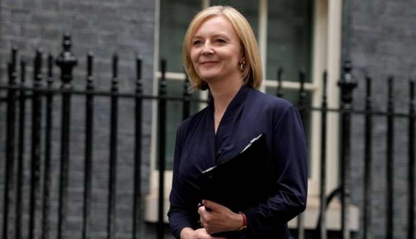 Liz Truss'ın kabinesi belli oldu: 4 isimle devam kararı