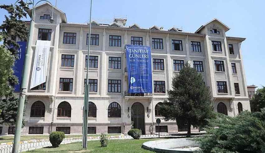 Medipol Üniversitesi'ne tahsis edilen Ankara Tren Garı yerleşkesinin imar planları iptal edildi