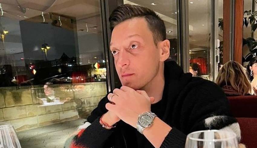 Mesut Özil kolunda kaç milyon TL taşıyor?