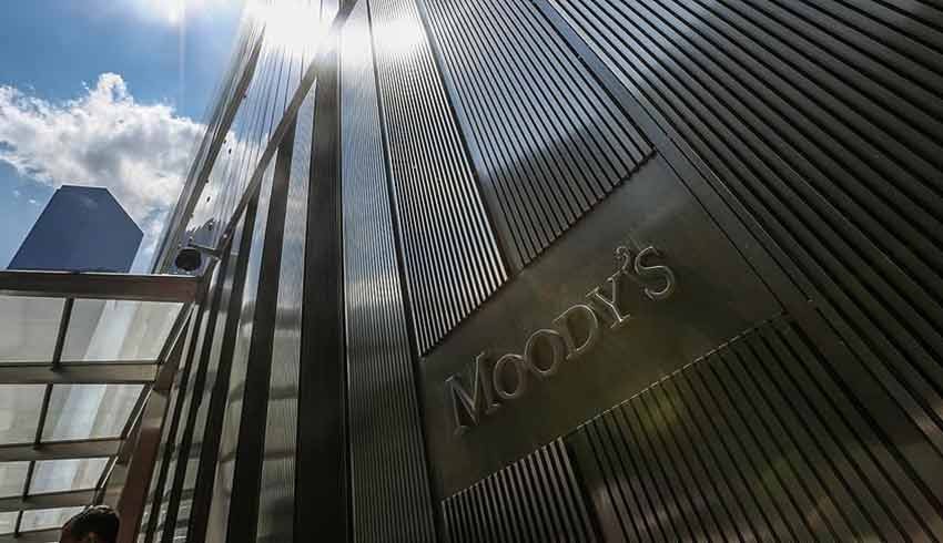 Moody's beklenmeyen kredi notu zamanlamasına yanıt verdi