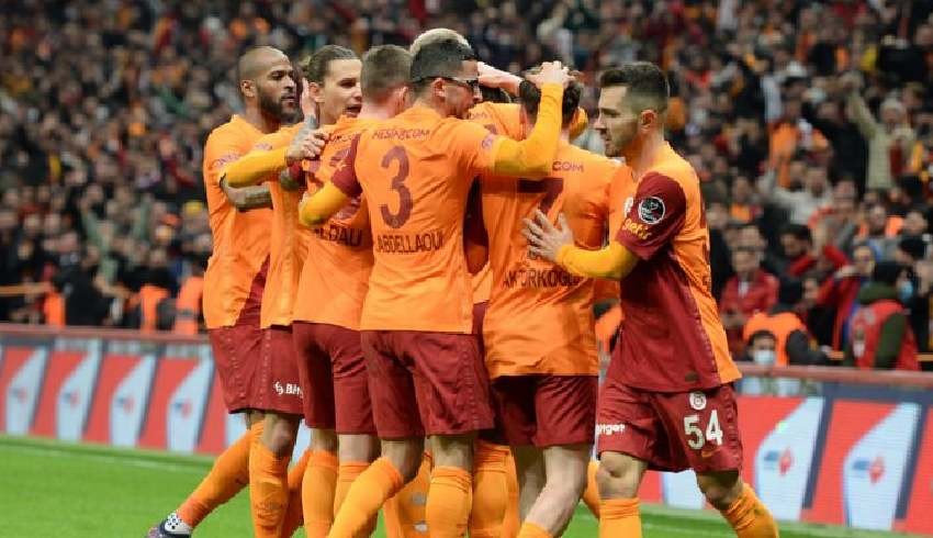 Galatasaray, Beşiktaş'ı 2-1 yendi