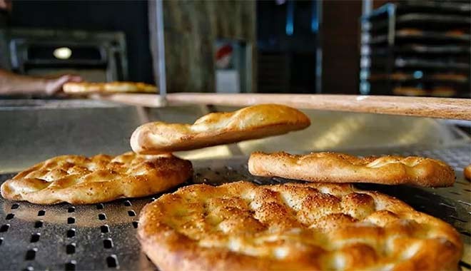 İstanbul'da Ramazan pidesi 3 Lira oldu