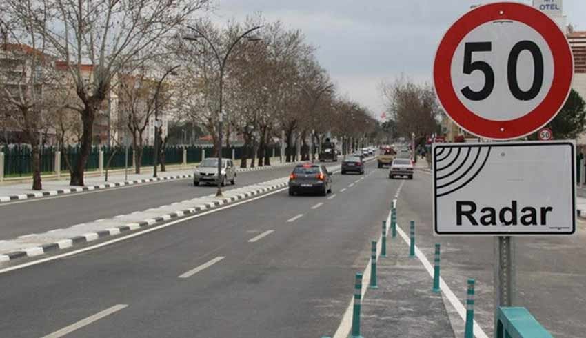 1 kilometre hız farkı nedeniyle kesilen cezayı iptal ettirdi